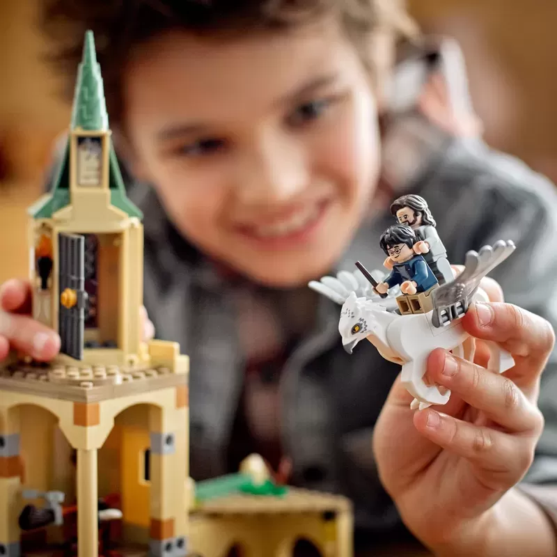 LEGO® 76401 PATIO DE HARRY POTTER™ HOGWARTS™: KIT DE CONSTRUCCIÓN DEL RESCATE DE SIRIUS - Imagen 5