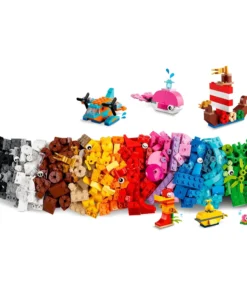 Alternative view of LEGO Classic 11018 Diversión Creativa en el Océano