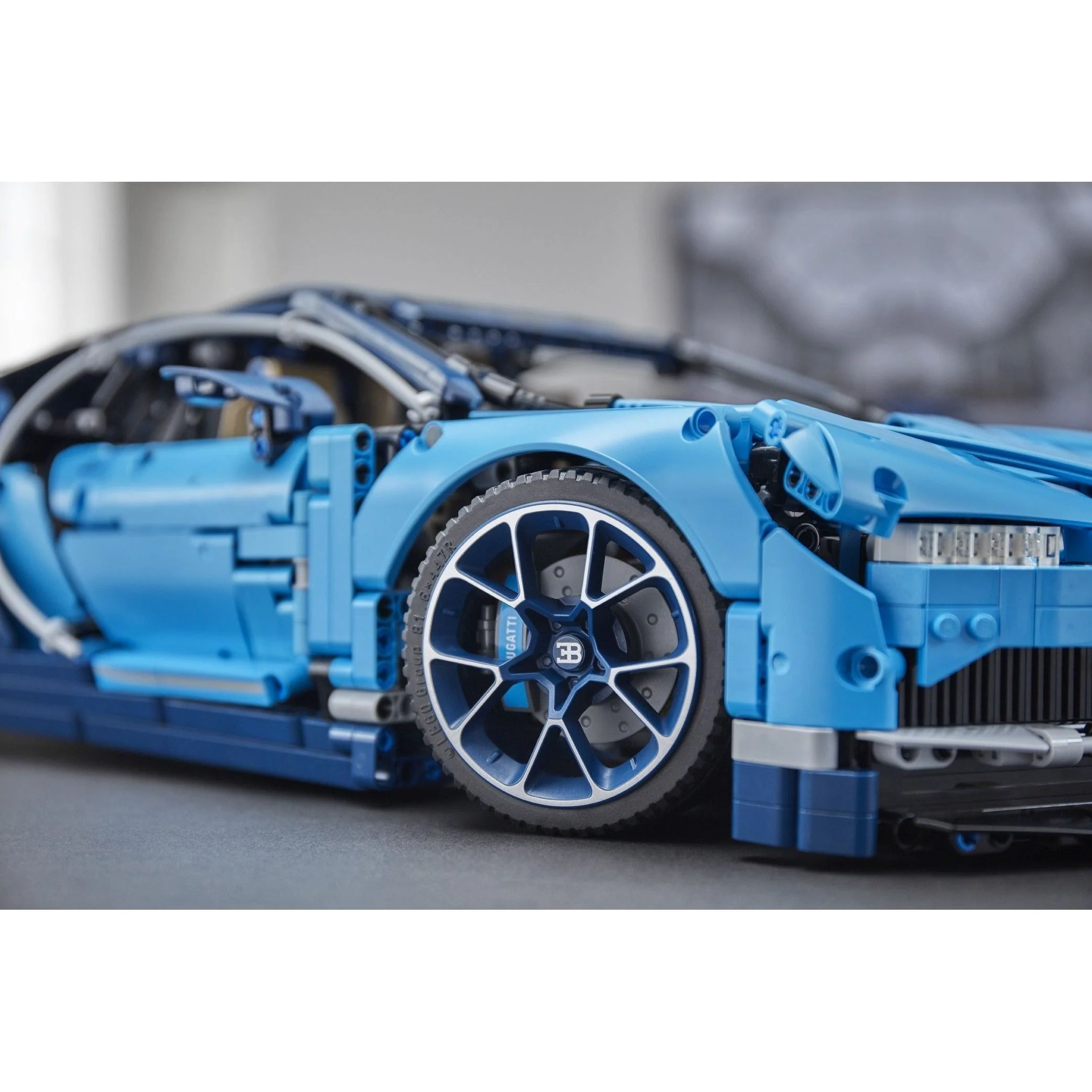 LEGO Technic 42083 Bugatti Chirón - Imagen 7