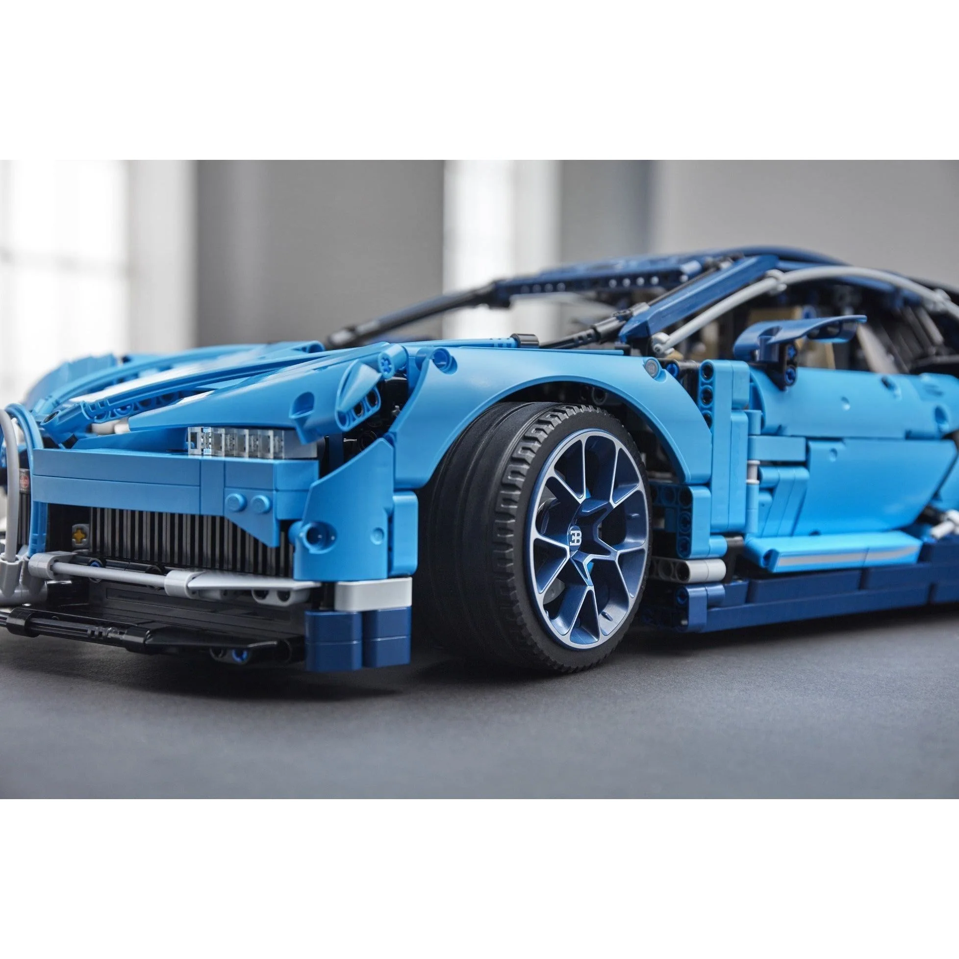 LEGO Technic 42083 Bugatti Chirón - Imagen 8