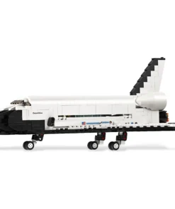 Alternative view of LEGO Advanced Models 10231 Shuttle Expedition - Caja ligeramente arrugada